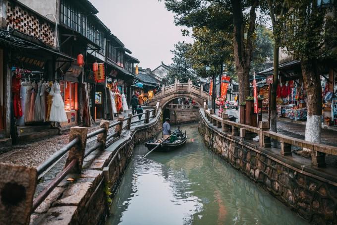 逃离拇指山地